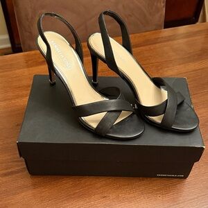 Kenneth Cole Elegant Black Heels